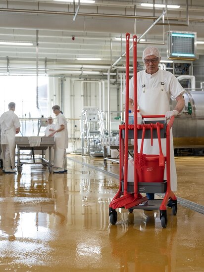 Vikan HyGo 78CM Rood – Mobiel Reinigingsstation (Werkwagen)